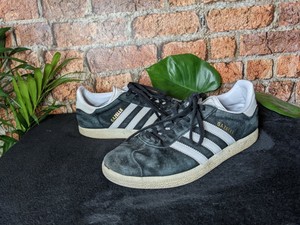all black suede gazelles