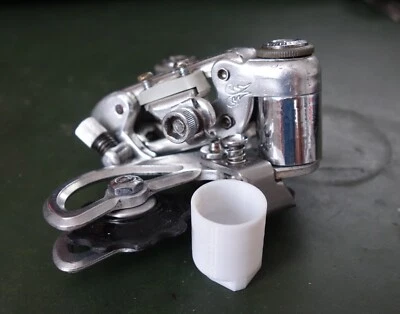 Shimano 600 Arabesque Schaltwerk,  Spring Cover/Federabdeckung  -  Reproduktion - Bild 1 von 4