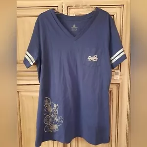 2018 Walt Disney World V Neck Tshirt! NWT! XL Extra Large Minnie Mouse - Picture 1 of 11