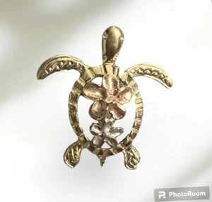 14k Solid Tricolor Gold Small Turtle Honu Plumeria Hawaii Diamond Cut Pendant - Picture 1 of 5
