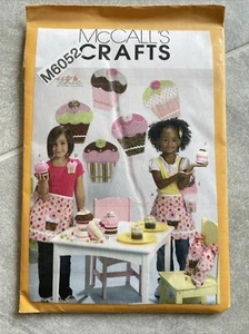 McCall’s Birthday Party treat bag,apron, wall decoration, headband - Picture 1 of 3
