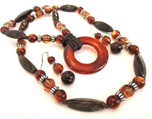 Vtg Beautiful Brown-Bead Necklace W/ Pendant 27" Long & Pierced Earrings - Picture 1 of 4