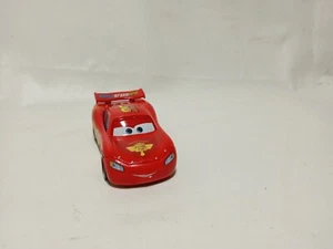 Taza de pistón Disney Pixar Lightning McQueen #95 3" - Usada - Imagen 1 de 8