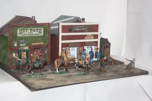 76084 Western Town Mudbank 2, für 7 cm Sammelfiguren Wild West, Fertigmodell  - Picture 1 of 10
