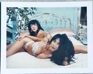 VINTAGE FOUND ARTISTIC RISQUE PORN STARS IN LINGERIE POLAROID PHOTO - Picture 1 of 1