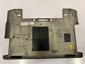 Dell Latitude E6420 Bottom Base Cover Panel HDD/RAM Access Door 025V3N UK Fast - Bild 1 von 3