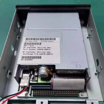 FDD SCSI interno HP A7788A A7788-64001 A2876-69012 A2876-60012 B2600 Foto 1 de 3