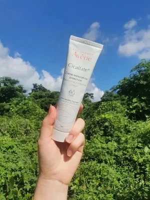 Crema protectora restauradora Avene Cicalfate+ 100 ml/3,3 fl oz cuidado de la piel Foto 1 de 2