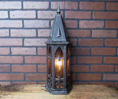 Porche grande vintage de vidrio ámbar restaurado gótico renacimiento español 23 1/2" T. Foto 1 de 4