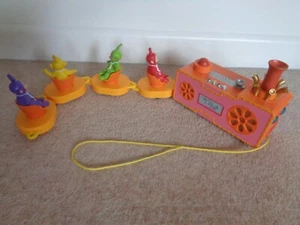 Teletubbies Puddingautomat mit Spinnfiguren Lichter & Geräusche - Bild 1 von 7
