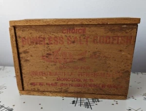 Vintage Boneless Salt Codfish Wood Crate Small W Sliding Lid Moncton NB Canada - Picture 1 of 9