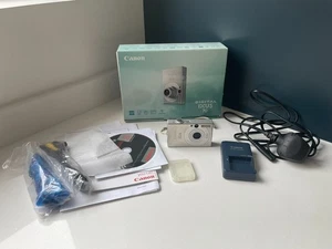 Canon IXUS 70 Digital Camera Boxed with Charger - Picture 1 of 24