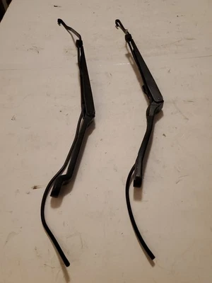 Par de brazos limpiaparabrisas izquierdo y derecho Pontiac Sunfire 1998-2005 fabricante original sin cuchillas  Foto 1 de 4