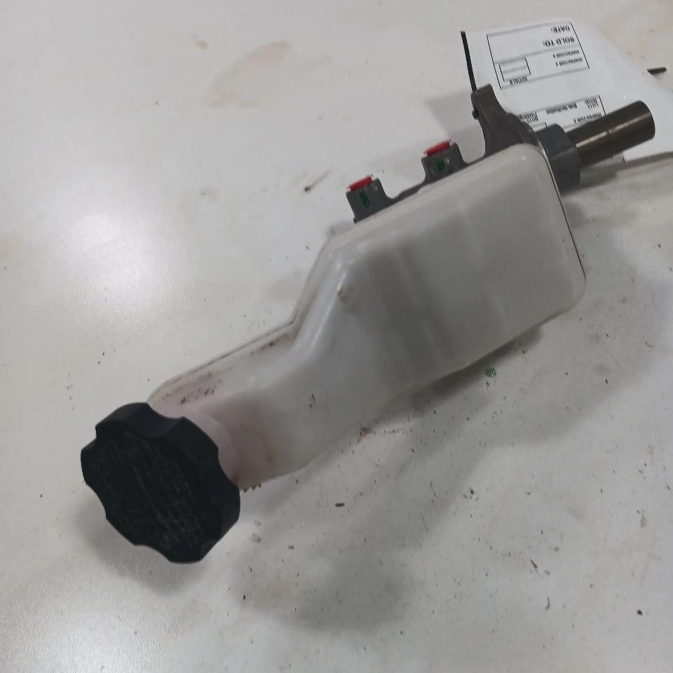 Cilindro maestro de freno para Kia Sorento 16-20 Foto 1 de 4