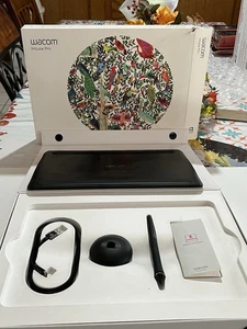 Wacom PTH660 Intuos Pro Graphic Tablet - Picture 1 of 9