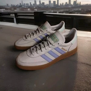Adidas Handball Spezial IH2460 Off White Violet Purple Gum Men's Size 8.5 NEW - Picture 1 of 10