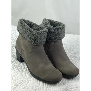 Clarks Damengröße 10M grau Sherpa gefüttert Reißverschluss Stiefeletten mit Absatz - Bild 1 von 9