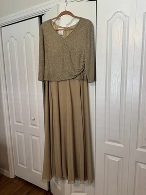 Chadwick's Lace-Overlay Embellished Mock Two-Piece Gown Size 8 ~ Gold - Image 1 of 4