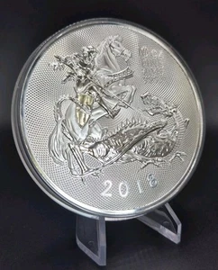 Moneda de plata Valiant St George & Dragon 2018 de 10 oz de plata 9999 Royal Mint - Imagen 1 de 19