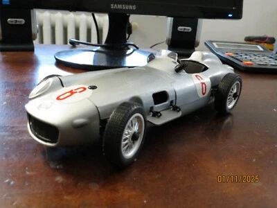 MODELLINO AUTO POLISTIL MERCEDES BENZ RW 196 SCALA 1/16 NUOVA IN SCATOLA - Immagine 1 di 4