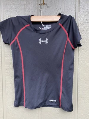 Under Armour Youth Girl Shirt Size XS 6 Heat Gear Loose Fit Black Red  Athletic - Image 1 of 4