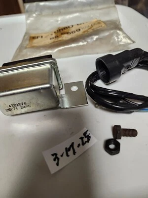 NOS MoPar 1983-90 Plymouth Chrysler Dodge A/C RELAY 4339495 SOP 4221576 - Image 1 of 4