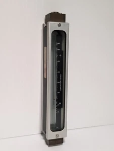 Brooks 1110-01H1G1A flow meter, rotameter, 60-660 cc/min air @70 deg F, 7.35PSIG - Picture 1 of 15