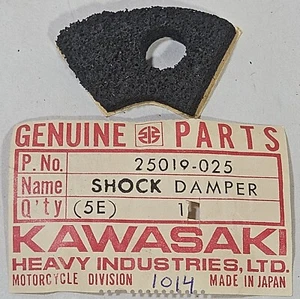 1 NOS 1973-1975 Genuine Kawasaki Z1 900 Speedometer Shock Damper OEM 25019-025 - Picture 1 of 3