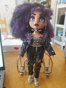 Muñeca personalizada Rainbow High Rock Punk años 80 - Imagen 1 de 17