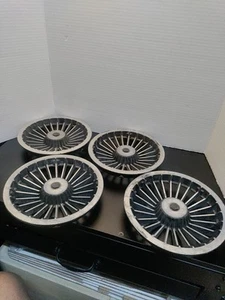 * DE COLECCIÓN FABRICANTE ORIGINAL * Tapacubos de 8” Club Car de 1980 restauración Ez Go Yamaha cuatro 4 - Imagen 1 de 9