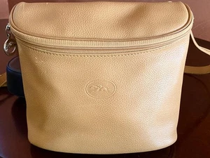 Wunderschöne Longchamp Beige Leder Umhängetasche Fernglas Stil Tasche - Bild 1 von 14