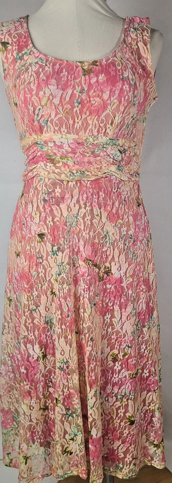 Vestido Perceptions Floral Encaje Cóctel Fiesta Talla Pequeña Foto 1 de 4