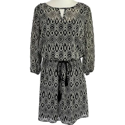 Nuevo Mini Vestido BeBop Borla Corbata Cintura Cerradura Negro Blanco Geométrico Talla Mediana Foto 1 de 4