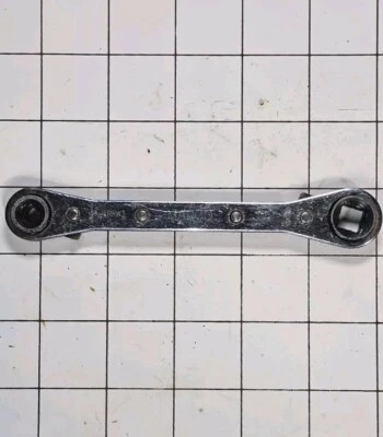 Trinquete cuadrado Malco RRW3 - 4 tamaños - reversible Foto 1 de 4