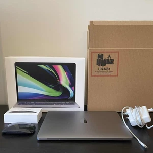 Apple MacBook Pro 13" Grey - M1 3.2GHz 8GB RAM 256GB + Magic Mouse 2 Minimal use - Picture 1 of 12
