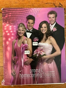 John Henry "Prom & Homecoming" Corsage, Boutonniere & More Design Guide  (F43H) - Picture 1 of 12