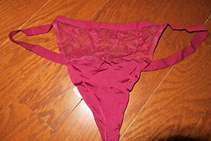 L 💖 VINTAGE 💖 VERY SEXY💖 G V-string 💖 Victoria's Secret MID Panties SEAMLESS - Picture 1 of 1