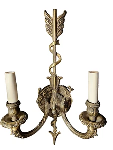 Elegant Antique Brass Two Arm Wall Chandelier - Bild 1 von 6