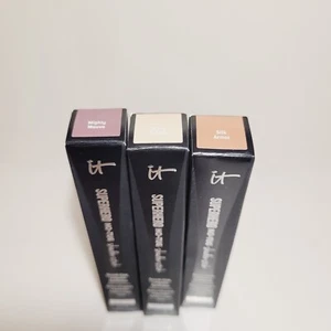 it Cosmetics SUPERHERO Eyeshadow Trio (Silk Armor, Mighty Mauve, Bold Bubbly) - Picture 1 of 12
