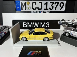 BMW M3 coupé E36 1:18 jaune Dakar - Foto 1 di 12