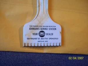 Vintage Gulf Oil Company Promotional Ice Scraper  Johnsons Service Station - Picture 1 of 3