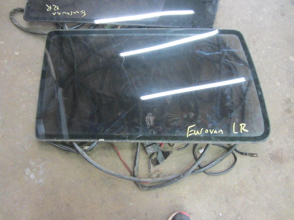 93 94 95 Volkswagen Eurovan OEM left rear side glass window 703845331 G12 - Image 1 of 1