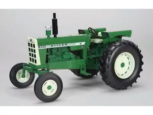 Oliver 1800 Diesel Tractor with Wide Front 1:16 Scale Model - Spec Cast SCT923 - Picture 1 of 1