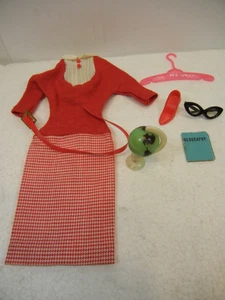 Vintage Barbie 1622 Schüler Lehrer Kleid mit Globus Brille Gürtel Buch Schuhbügel - Bild 1 von 5