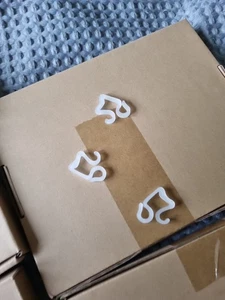 500 gutter hooks for lighting / ROPE LIGHT GUTTER HOOKS, Xmas, Halloween, Party - Picture 1 of 2