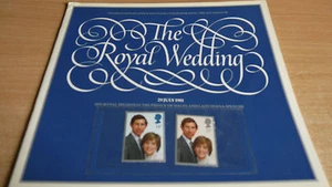 THE ROYAL WEDDING 29 JULY 1981 POST OFFICE SOUVENIR BOOKLET + 14p & 25p STAMPS. - Picture 1 of 3
