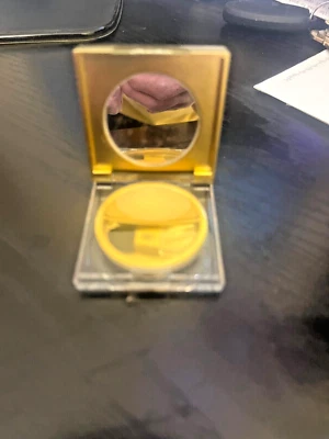Guerlain Ombre Eclat Mono Eyeshadow in Extra Gold Rare discontinued - Image 1 of 2