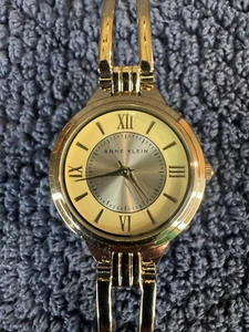 ANNE KLEIN AK/1440 Gold Tone Quartz Analog Women's Watch Sz. 6 1/4" New Battery - Picture 1 of 5