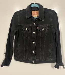 Levi Strauss Levi’s Women's Original Trucker Jacket Black Denim Size Medium NWT - Picture 1 of 18