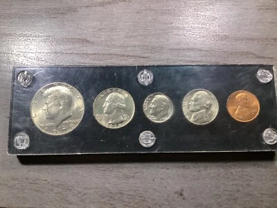 1978 D Uncirculated Birth Year Set with 5 Coins  in Holder 010623 25e - Image 1 of 4